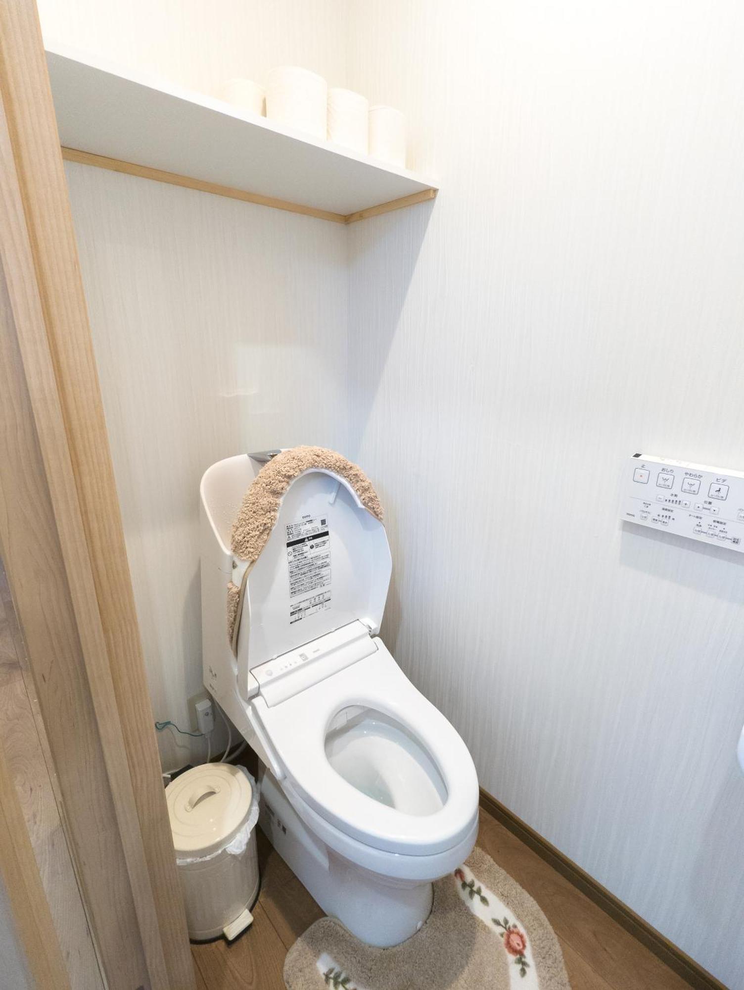Apartament 花園町駅から1分 難波から4分 今年リフォーム済み シャワー洗面トイレ各階付き 通天閣難波天王寺大阪城近々 Wi-Fi有り 星夜屋 Zewnętrze zdjęcie